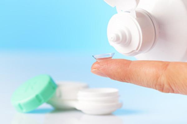 contact-lens-being-cleaned-330x220